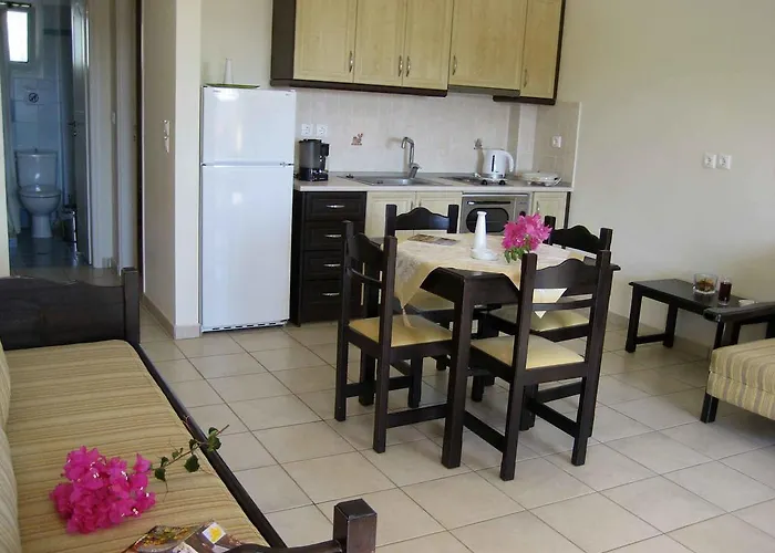 Fyri Ammos Residences Апартаменты *